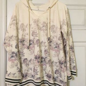 Floral pullover